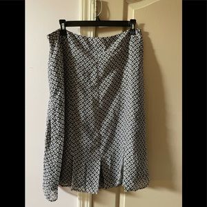 Worthington Skirt Black and white size 12